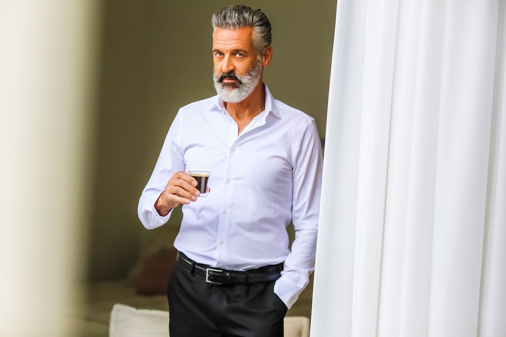 Francesco – Ergebnis mit Kaffeetasse